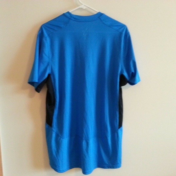 Nike Dri Fit blue short sleeve shirt with black trim - mens large - armpit to ar - Picture 2 of 4
